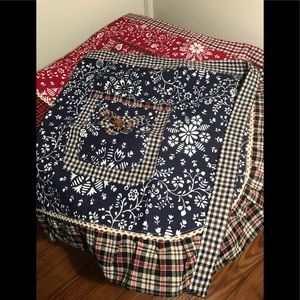 Cooking Aprons- Pair of 2- Like new